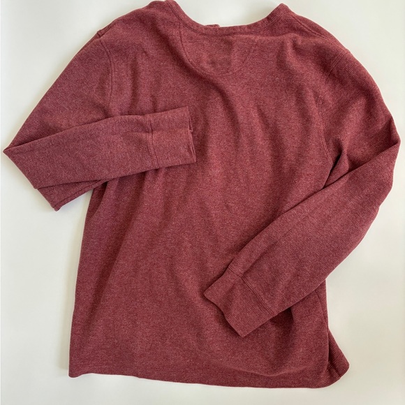 Red Goodfellow and Co Henley. Men’s large - Picture 2 of 3